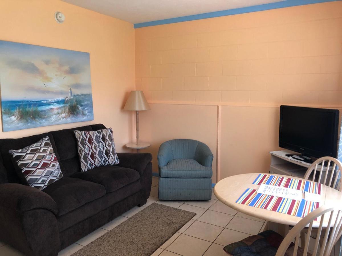 Pelican Post - Bradenton Beach Motel Bagian luar foto